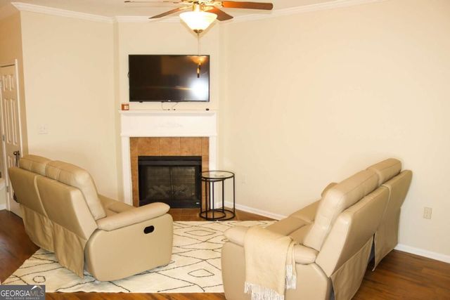 2502 Laurel Circle NW, Atlanta, GA 30311