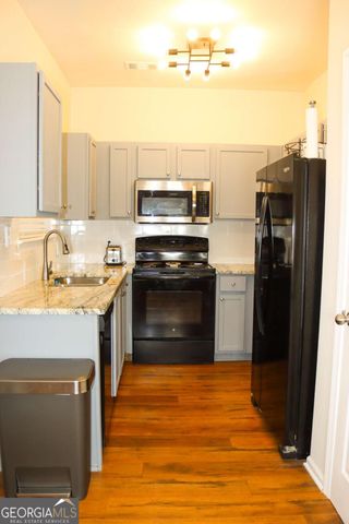 2502 Laurel Circle NW, Atlanta, GA 30311