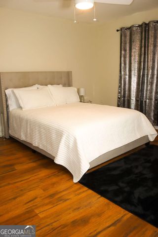 2502 Laurel Circle NW, Atlanta, GA 30311