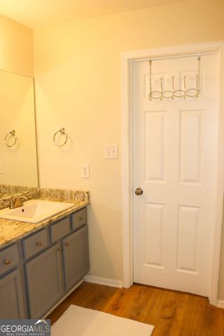 2502 Laurel Circle NW, Atlanta, GA 30311