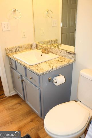 2502 Laurel Circle NW, Atlanta, GA 30311