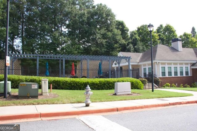 2502 Laurel Circle NW, Atlanta, GA 30311