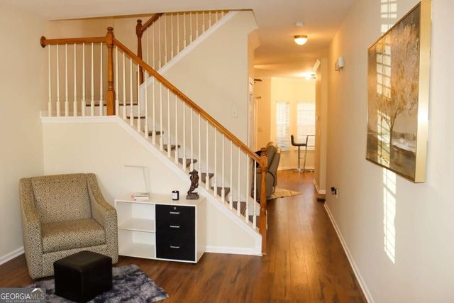 2502 Laurel Circle NW, Atlanta, GA 30311