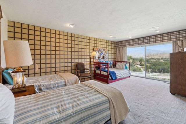 33295 Globe Dr Drive, Springville, CA 93265