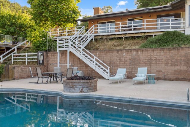 33295 Globe Dr Drive, Springville, CA 93265