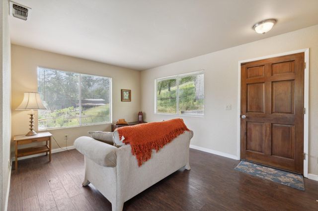 33295 Globe Dr Drive, Springville, CA 93265