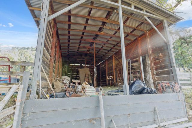 33295 Globe Dr Drive, Springville, CA 93265