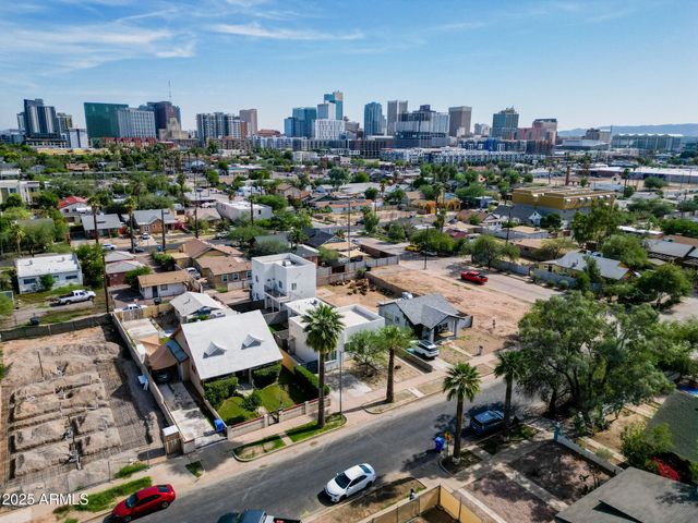 809 N 10th Avenue, Phoenix, AZ 85007