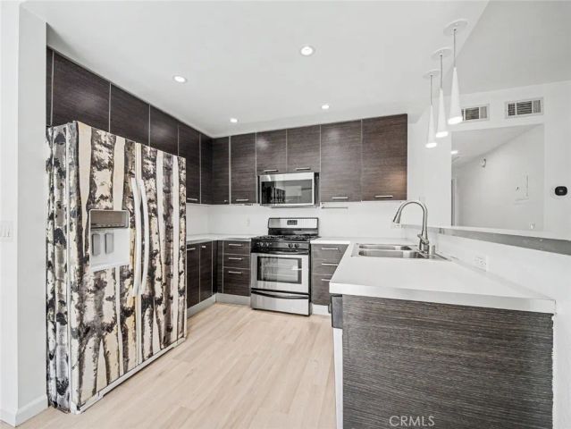 11733 Avon, Los Angeles, CA 90066