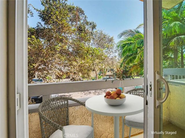 11733 Avon, Los Angeles, CA 90066