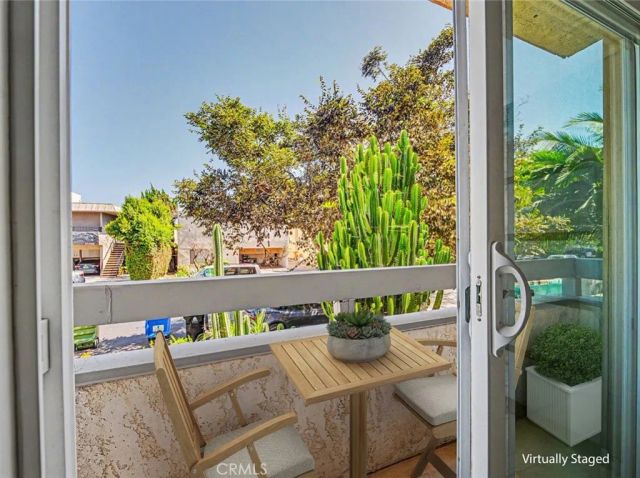 11733 Avon, Los Angeles, CA 90066