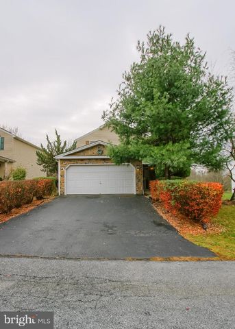 6065 REGENT DR, Harrisburg, PA 17112