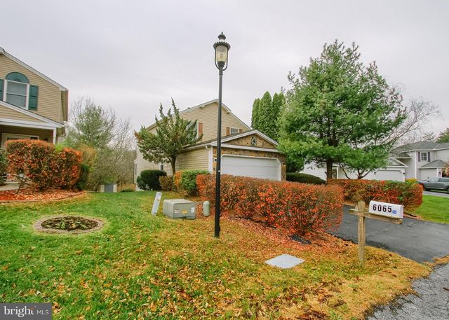 6065 REGENT DR, Harrisburg, PA 17112