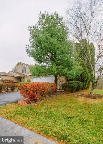 6065 REGENT DR, Harrisburg, PA 17112