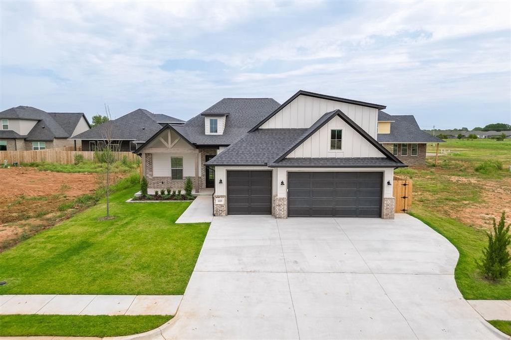 16108 Segovia Drive, Oklahoma City, OK 73170