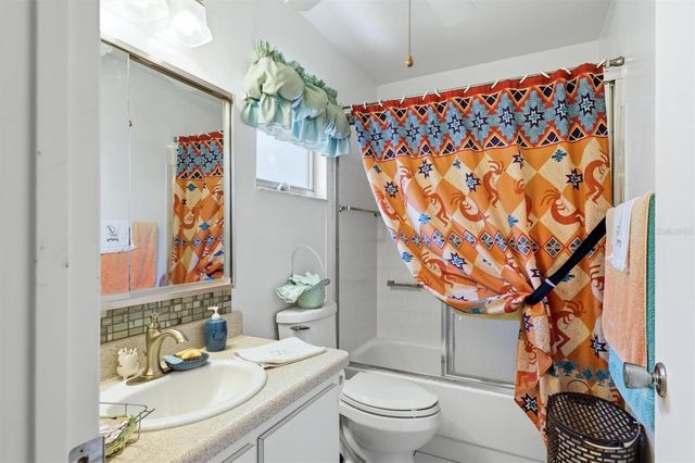 1505 LAKESIDE WAY 153, Sarasota, FL 34232