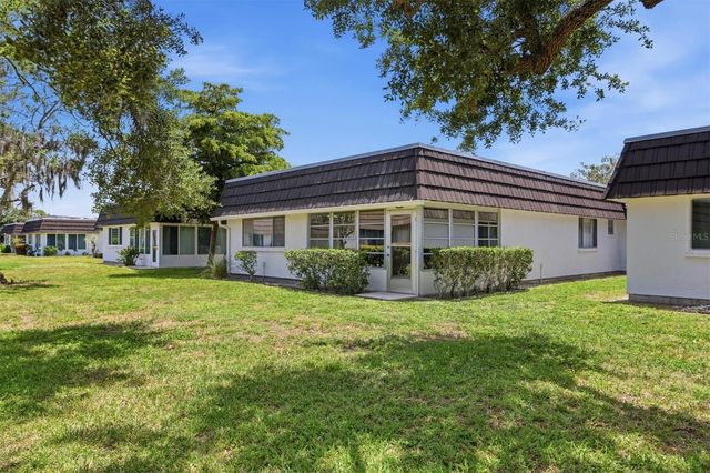 1505 LAKESIDE WAY 153, Sarasota, FL 34232