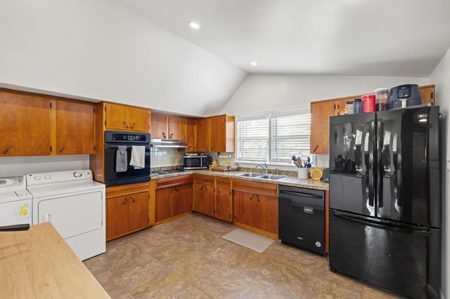 895 Lane Allen Road, Lexington, KY 40504