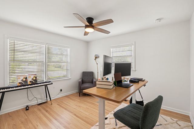 895 Lane Allen Road, Lexington, KY 40504