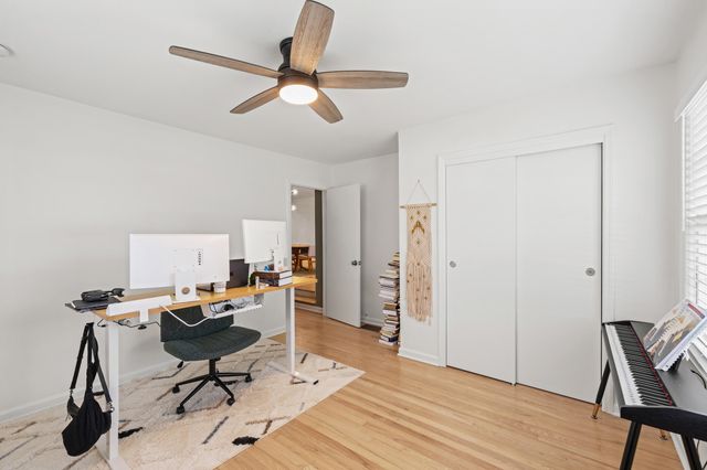 895 Lane Allen Road, Lexington, KY 40504