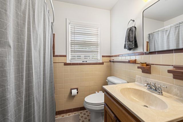 895 Lane Allen Road, Lexington, KY 40504