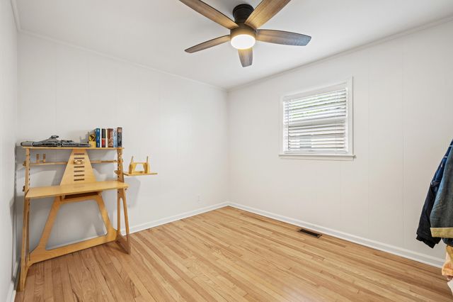 895 Lane Allen Road, Lexington, KY 40504