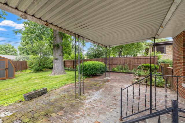 895 Lane Allen Road, Lexington, KY 40504