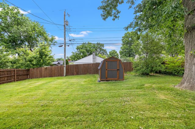 895 Lane Allen Road, Lexington, KY 40504