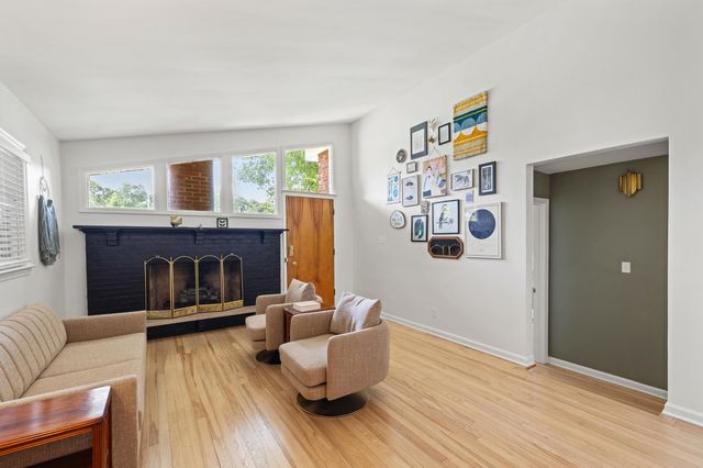 895 Lane Allen Road, Lexington, KY 40504