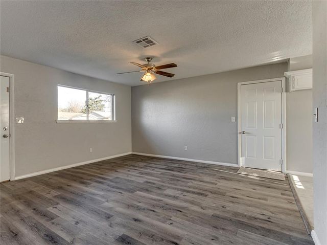 207 Stanton Drive, Norman, OK 73071