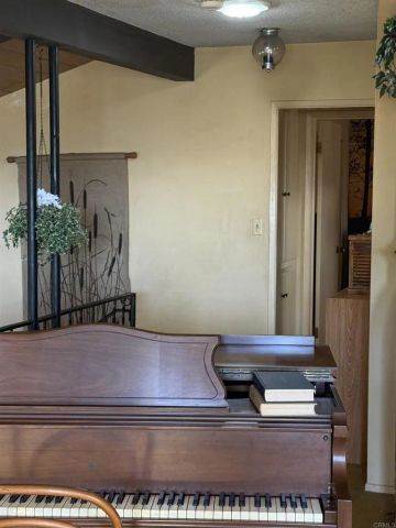 1854 Grove Road, El Cajon, CA 92020