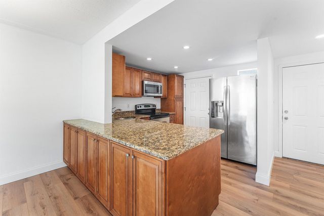 4500 N Flagler Drive C17, West Palm Beach, FL 33407