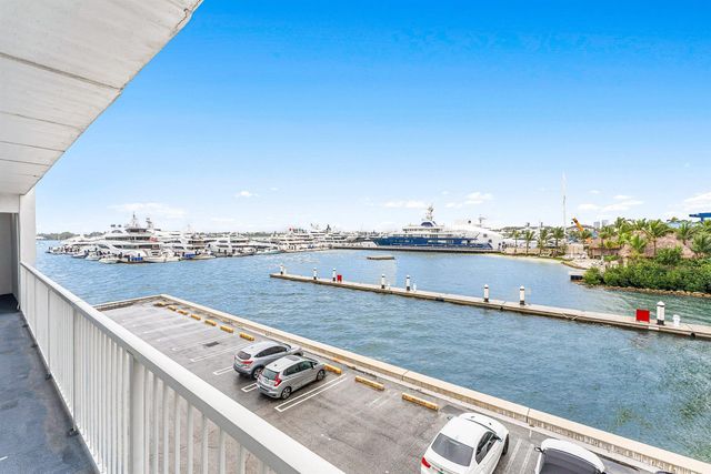 4500 N Flagler Drive C17, West Palm Beach, FL 33407