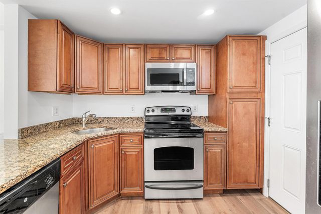 4500 N Flagler Drive C17, West Palm Beach, FL 33407