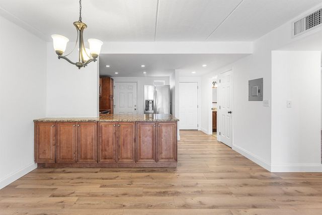 4500 N Flagler Drive C17, West Palm Beach, FL 33407