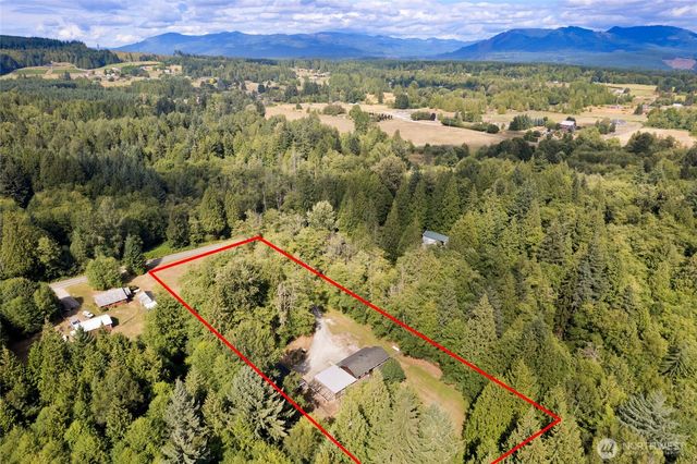 102 300th Street NW, Stanwood, WA 98292