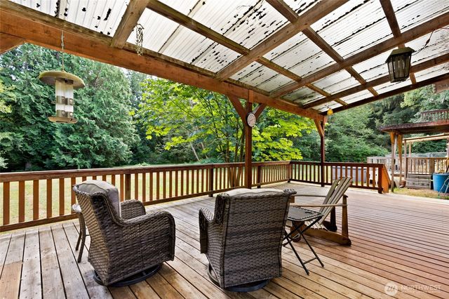 102 300th Street NW, Stanwood, WA 98292