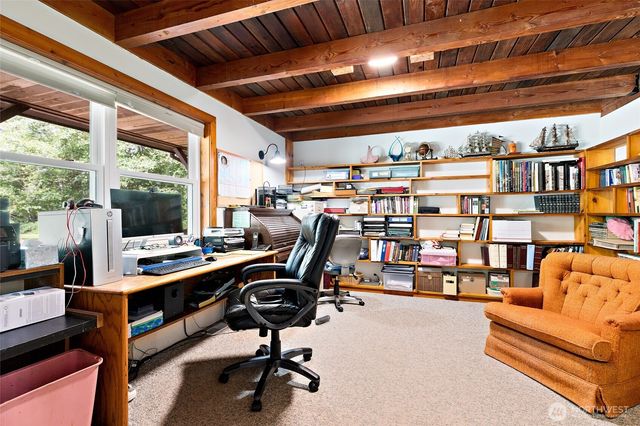 102 300th Street NW, Stanwood, WA 98292