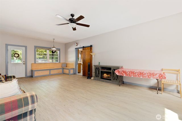 102 300th Street NW, Stanwood, WA 98292