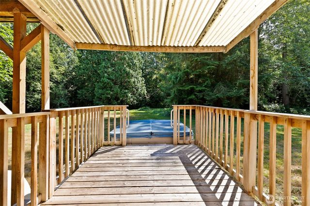 102 300th Street NW, Stanwood, WA 98292