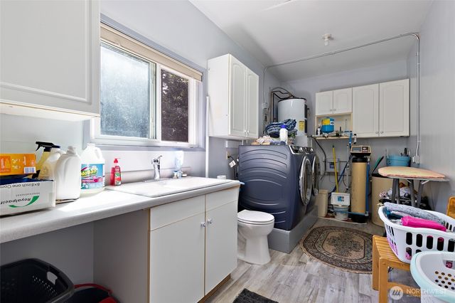 102 300th Street NW, Stanwood, WA 98292