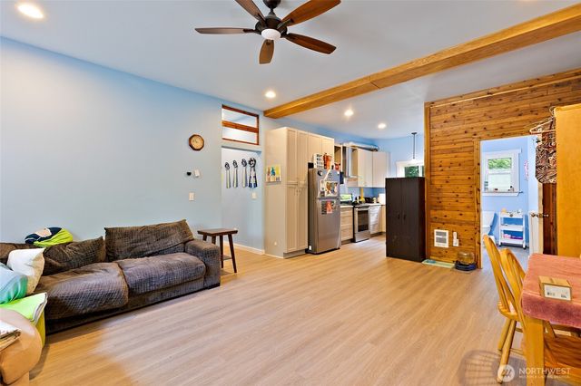 102 300th Street NW, Stanwood, WA 98292