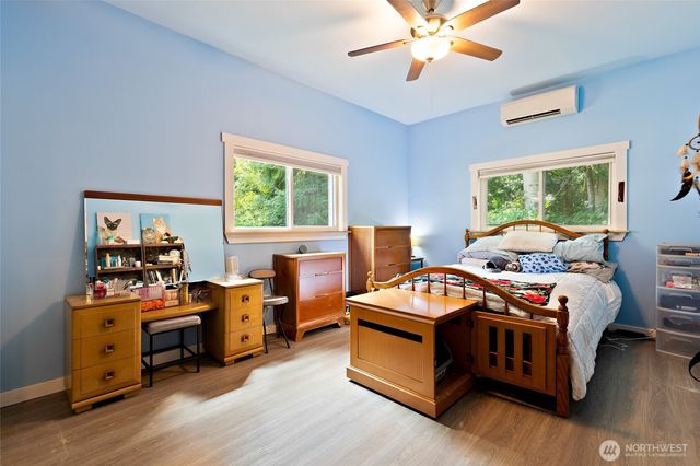 102 300th Street NW, Stanwood, WA 98292