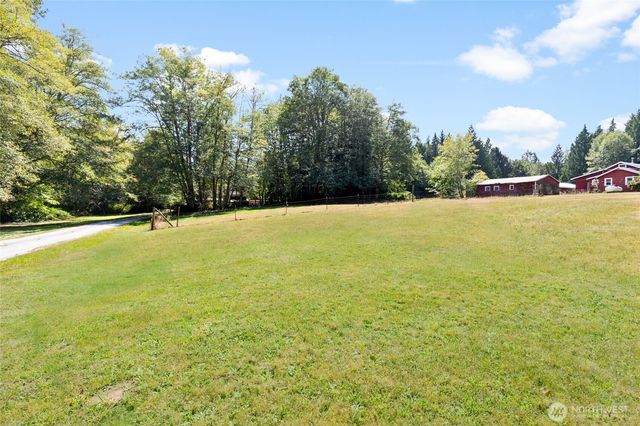 102 300th Street NW, Stanwood, WA 98292