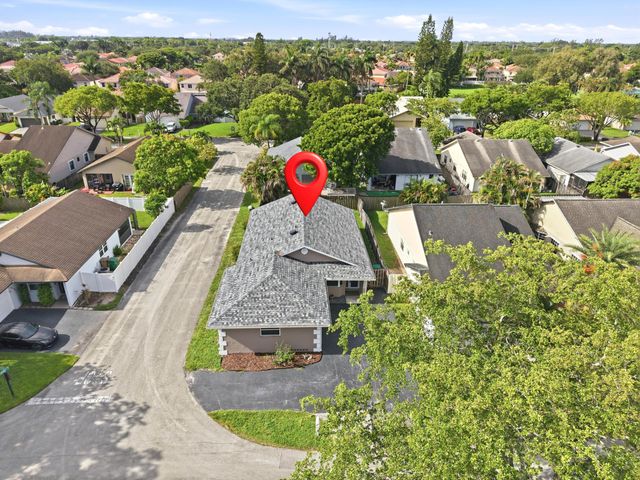 8300 SW 41ST Street, Davie, FL 33328
