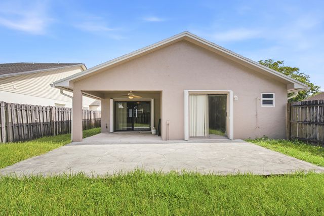 8300 SW 41ST Street, Davie, FL 33328