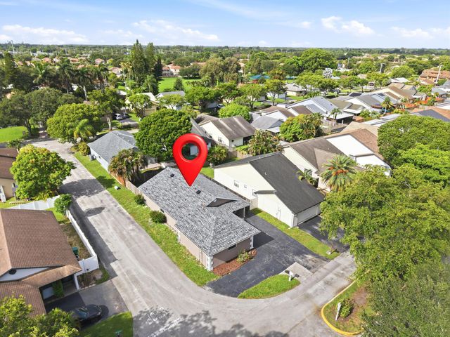 8300 SW 41ST Street, Davie, FL 33328