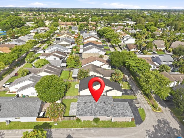 8300 SW 41ST Street, Davie, FL 33328