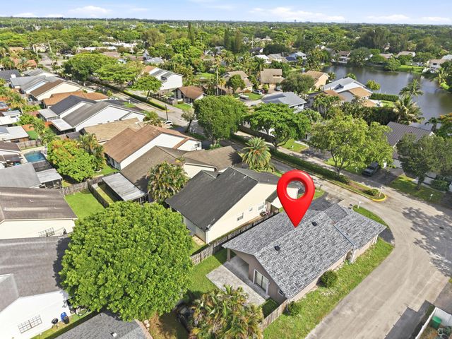 8300 SW 41ST Street, Davie, FL 33328