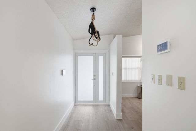 8300 SW 41ST Street, Davie, FL 33328